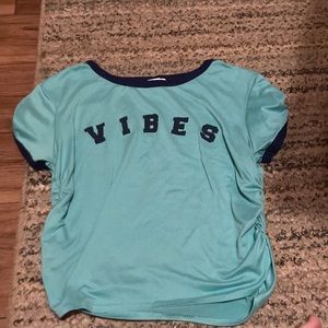 ‘Vibes’ Crop Tee